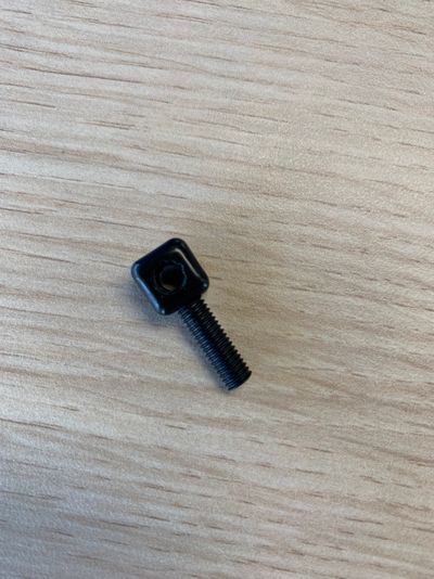 MDGM50CUR006_image1_2048x