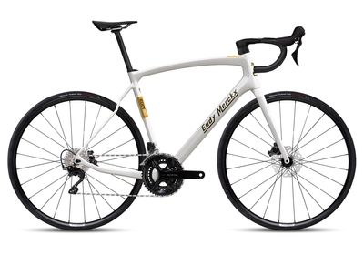 a*o様 MERCKX ロードバイク Shimano 105 Mendrisio 105 M070As(L) | Eddy Merckx