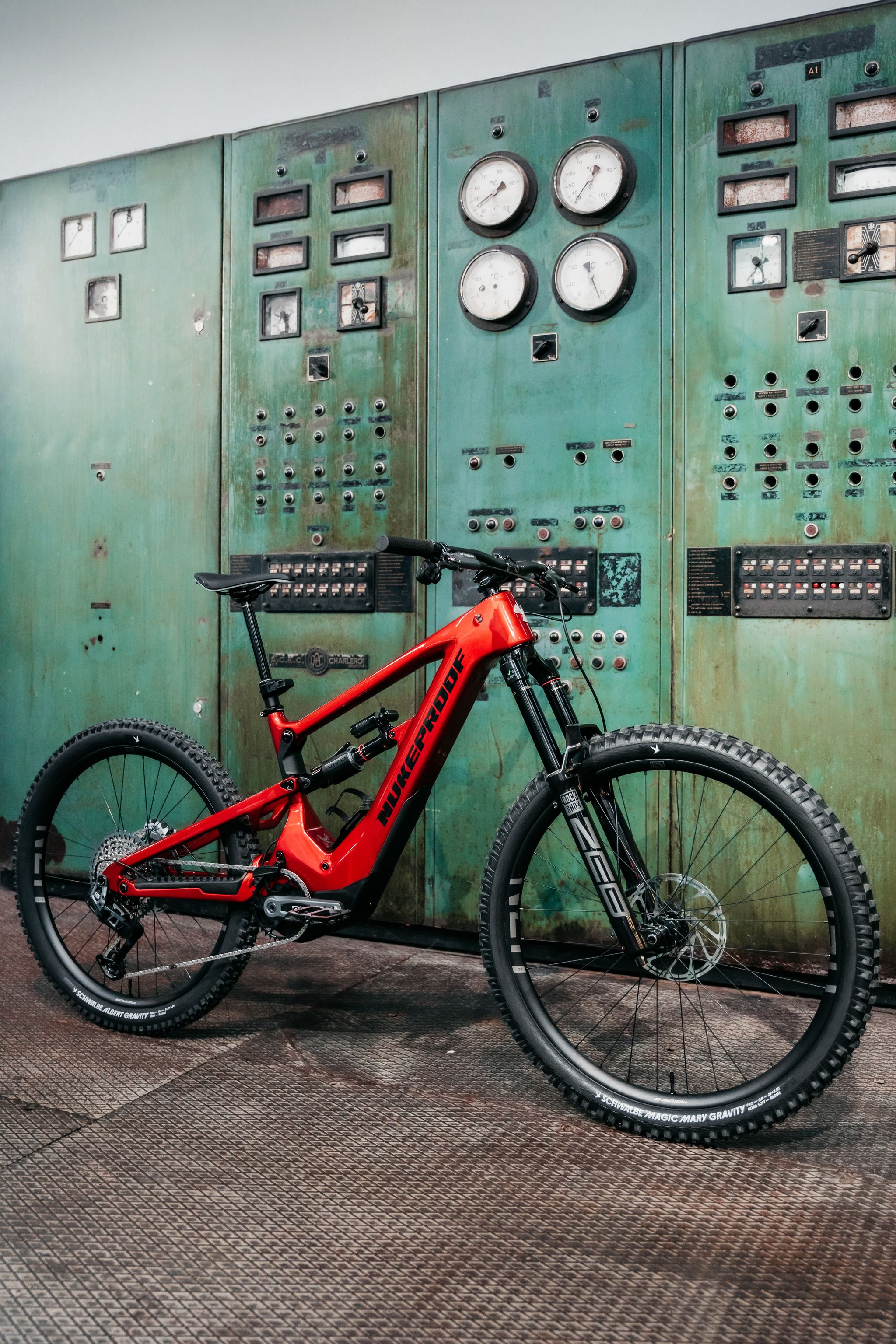 Megawatt Carbon Pro 297