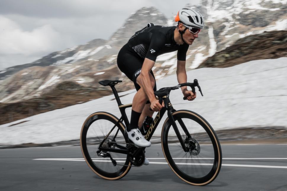 Falcn RS 105 DI2 FRS01Am(M) | Ridley