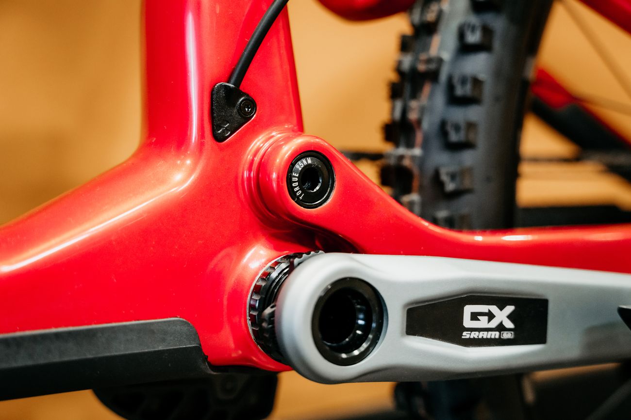 Nukeproof Mega Carbon-49.jpg