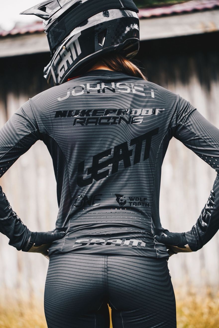 Nukeproof Axess Racing