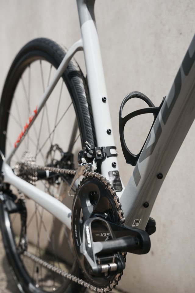 11 mounting points for personalised setup 