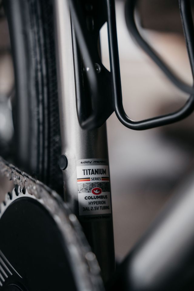 Columbus Hyperion Titanium